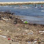 Mersin sahillerinde kirlilik turizmi tehdit ediyor