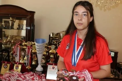 Milli satranççı Beren Kalyoncu, WFM ünvanı aldı Milli satranççı Beren Kalyoncu, WFM ünvanı aldı