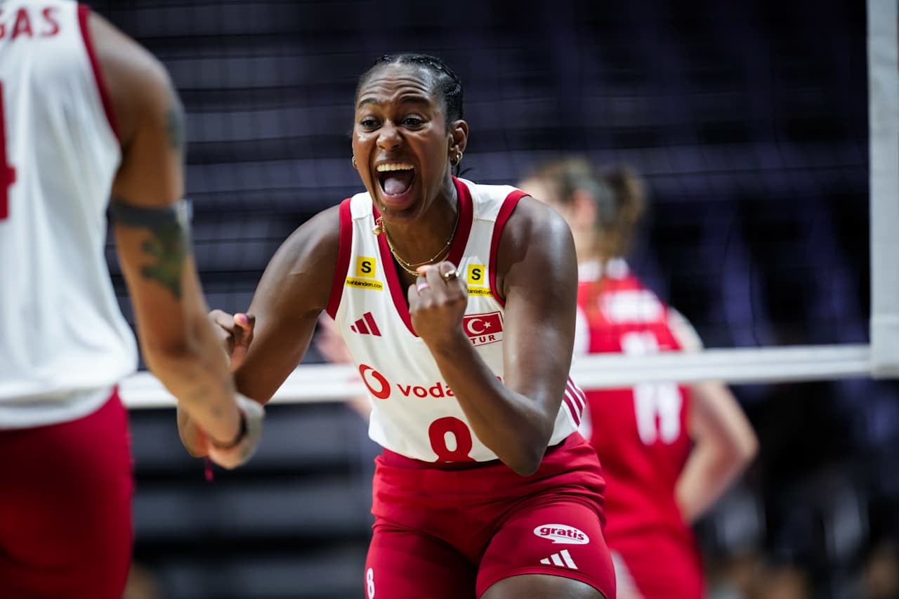 Milli voleybolcu Jack-Kısal’ın sağlık durumu belli oldu