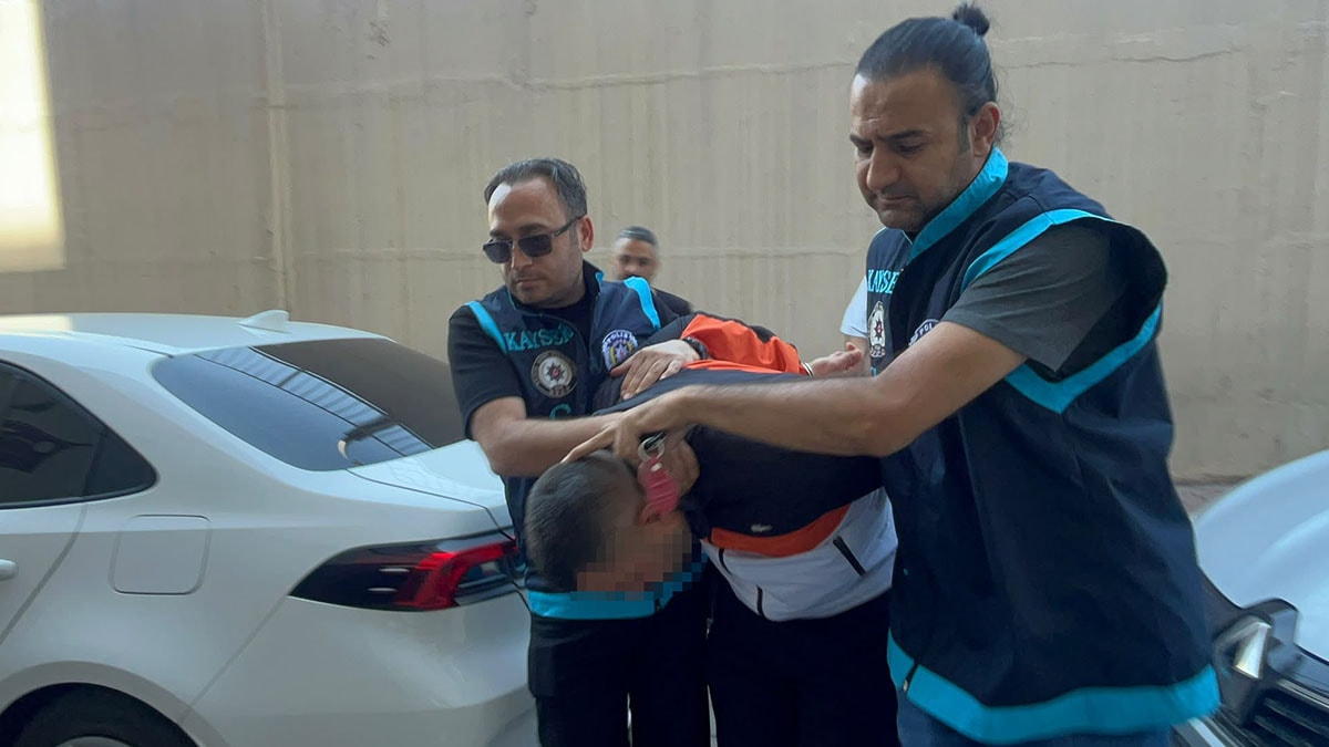 Misafir olarak gittiği evde ev sahibini öldürdü