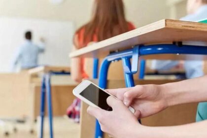 Öğrenciler için yapay zeka yasaklanıyor: İlk adımı onlar attı Öğrenciler için yapay zeka yasaklanıyor: İlk adımı onlar attı