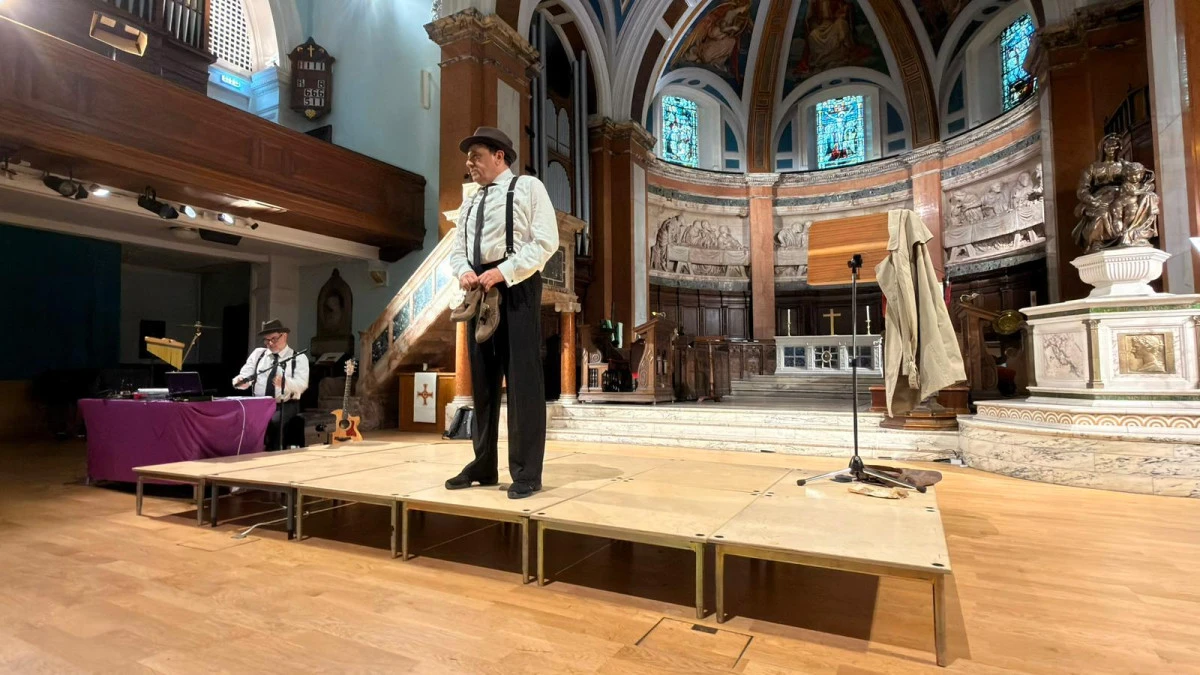 Reha Özcan, Orhan Veli’yi Edinburgh’da Sahneye Taşıdı