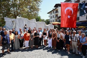 Selçuk Kurtuluş Yolu Anıtı’nda Büyük Taarruz’un 104. yılı anıldı