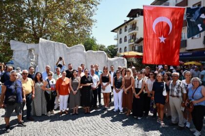 Selçuk Kurtuluş Yolu Anıtı’nda Büyük Taarruz’un 104. yılı anıldı
