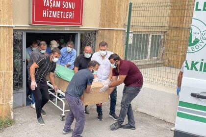 Sivas’ta kene yapışan adam hayatını kaybetti