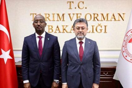 Tarım ve Orman Bakanı Yumaklı, Somalili mevkidaşı Aden ile görüştü