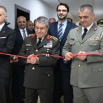 TİKA, Arnavutluk Silahlı Kuvvetler Akademisi Yabancı Dil Laboratuvarı'nın donanımını sağladı TİKA, Arnavutluk Silahlı Kuvvetler Akademisi Yabancı Dil Laboratuvarı'nın donanımını sağladı