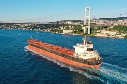 Türk boğazlarından yılın ilk yarısında 40 binden fazla gemi geçti