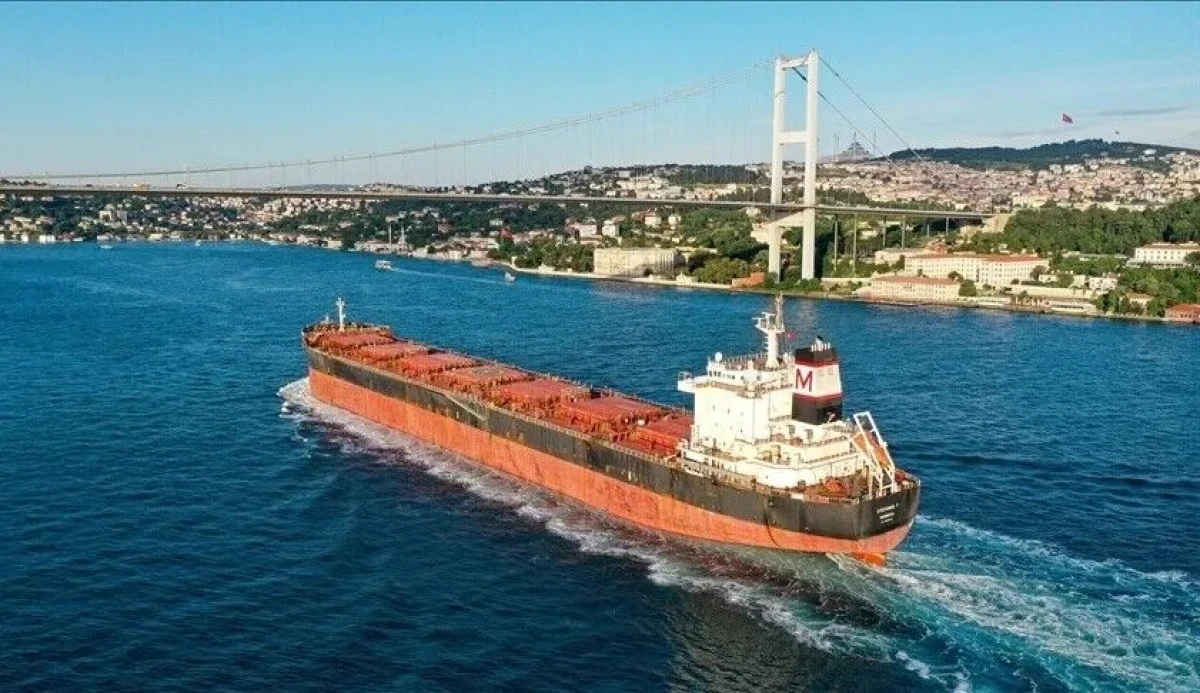 Türk boğazlarından yılın ilk yarısında 40 binden fazla gemi geçti Türk boğazlarından yılın ilk yarısında 40 binden fazla gemi geçti
