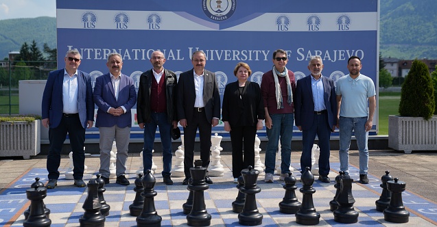 Türk medyasının önde gelen isimleri, Uluslararası Saraybosna Üniversitesi’ni ziyaret etti