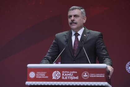YALANA GEÇİT YOK