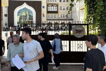YKS’de hata iddiası: İki soru iptal edilebilir YKS’de hata iddiası: İki soru iptal edilebilir