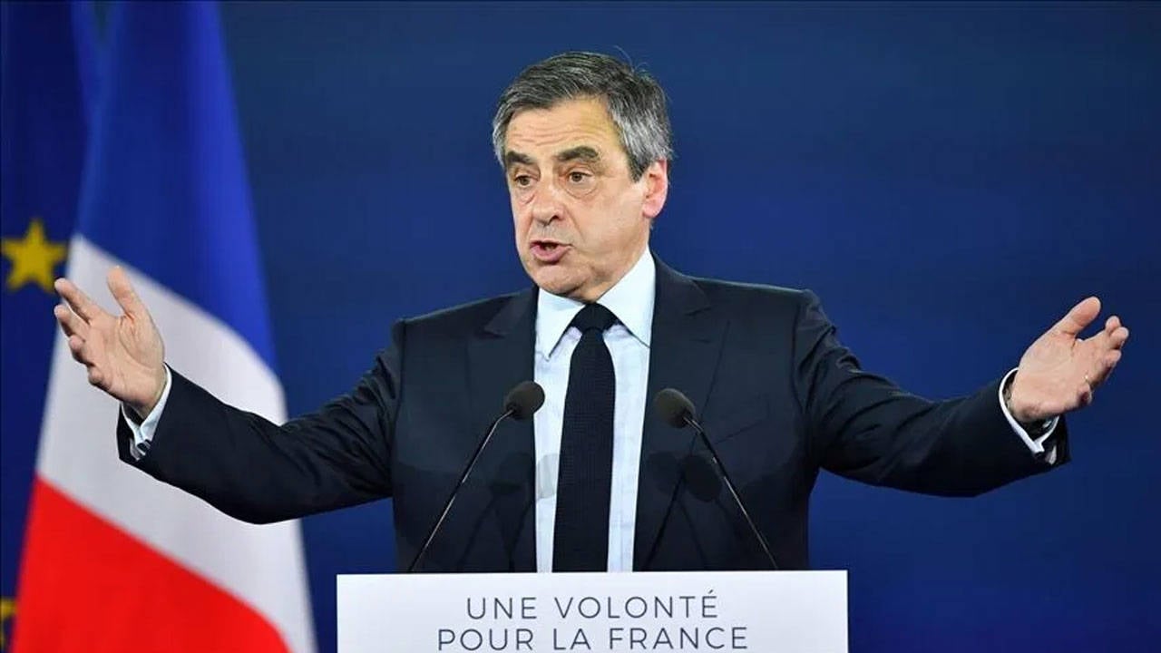 Yolsuzluktan suçlu bulunmuştu: Fransa’da eski Başbakan Fillon’un onur nişanı geri alındı Yolsuzluktan suçlu bulunmuştu: Fransa’da eski Başbakan Fillon’un onur nişanı geri alındı