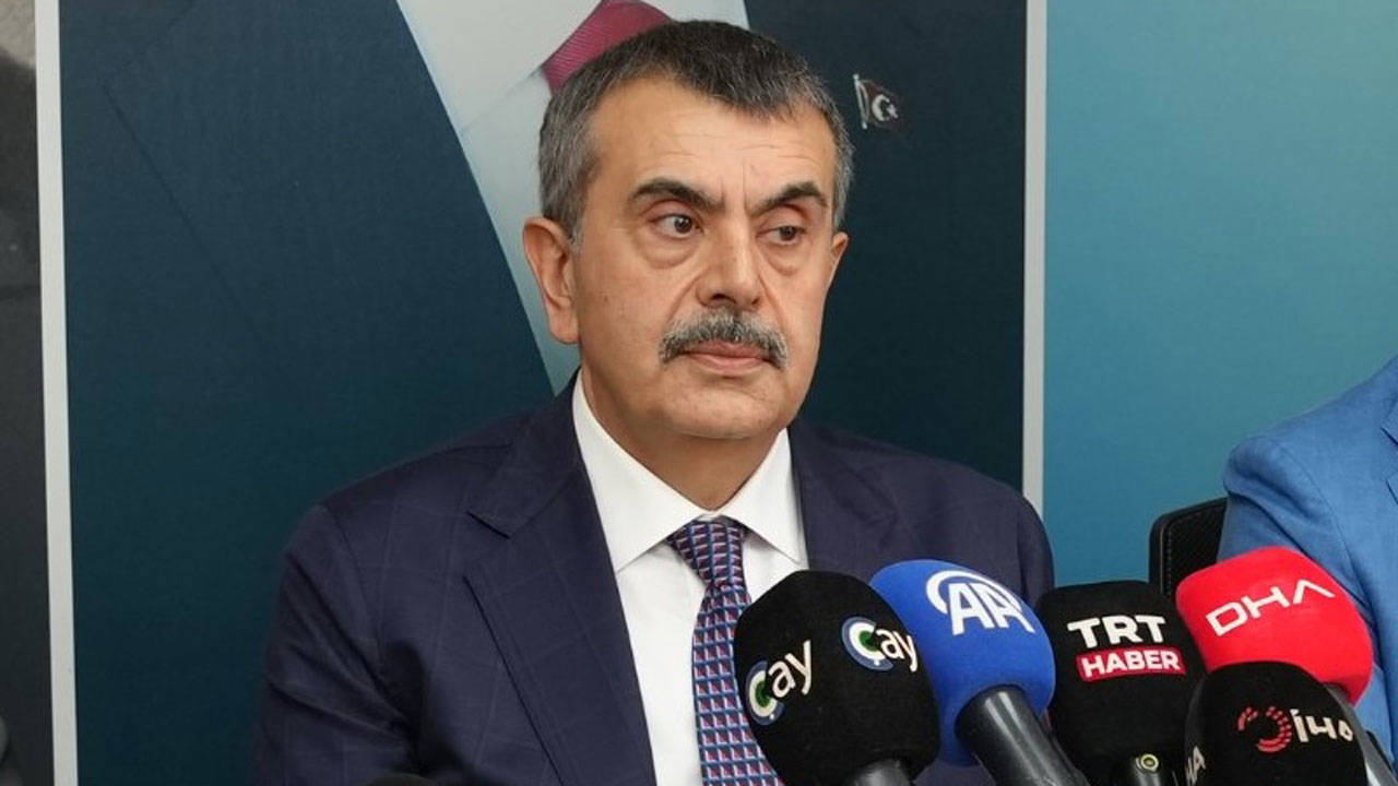Yusuf Tekin: “Osmanlı ile Cumhuriyet’i barıştırmalıyız”
